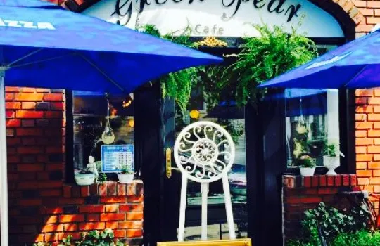 Green Pear Cafe'