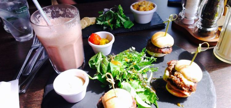 Cafe Sia & Siaway