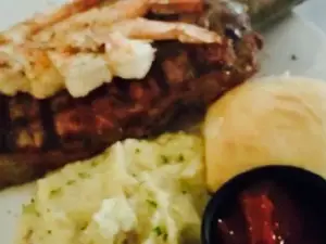 Four Oaks Restaurant & Lounge