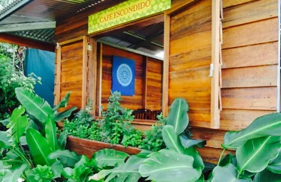 Cafe Escondido