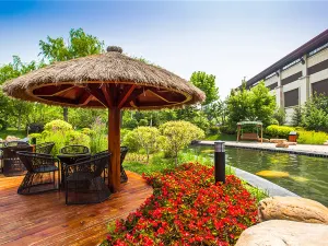 Honghai Wetlands Hot Springs Paradise