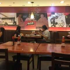 Max’s Restaurant User Photo