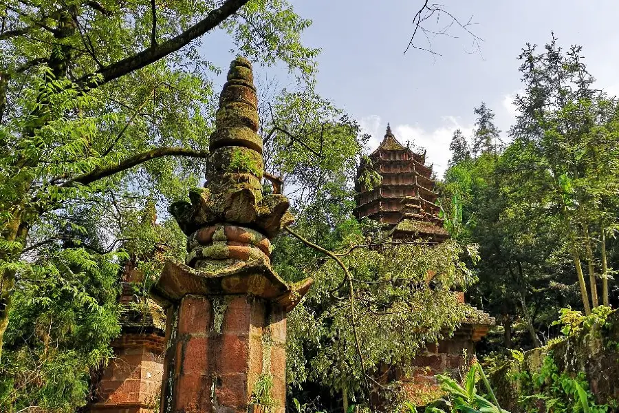 Thousand Pagodas Buddha Kingdom in Caoyu Beach