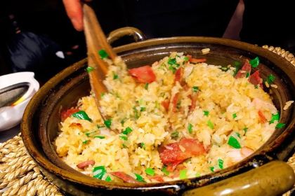 大匠工房古船木艺术餐厅·猪肚鸡专门店(兴工北街店)