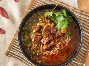 Huashi Pea & Minced Pork Noodles (Minsheng Road Branch)