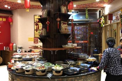 王村姑老土炕莜面村(张北店)