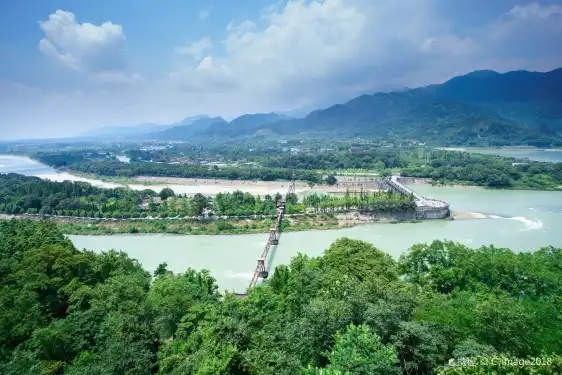 Hotels near Dujiangyan Scenic Area