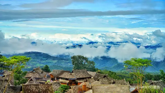 Sea of Clouds in Pu'er