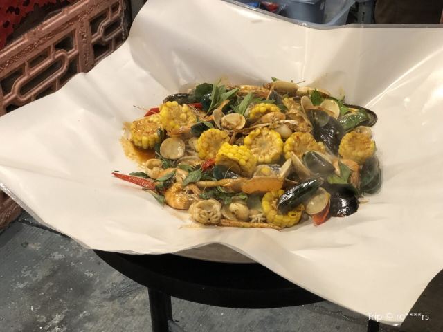 플런 루디 야시장