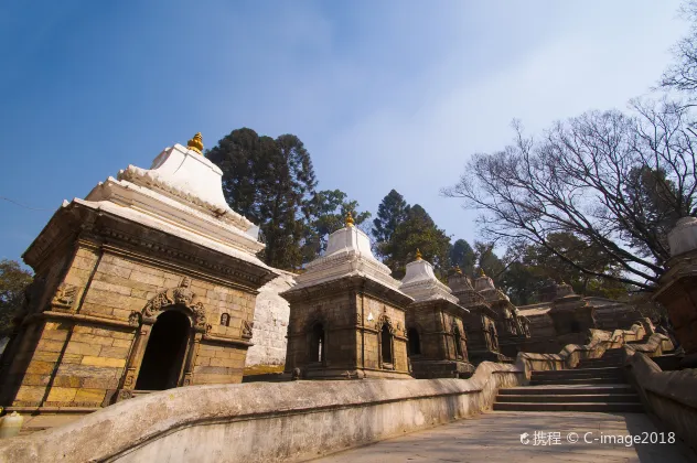 โรงแรมใกล้Sri Mahadevtar Temple