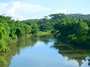 Kawa-kawa river cruise