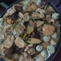 TAO HUA CHONG SEN LIN GONG YUAN HUA CHENG NONG GU User Photo