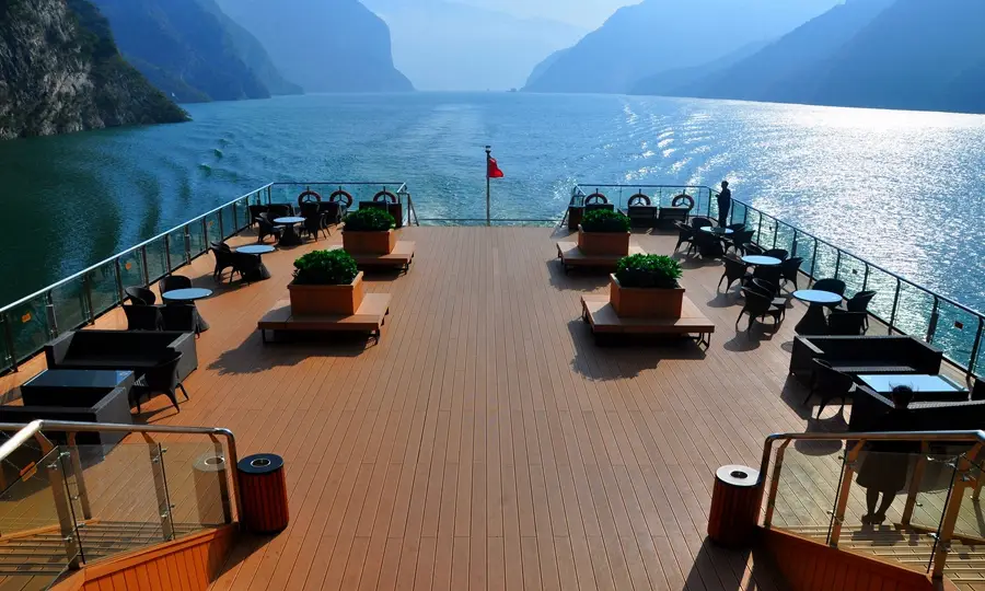 Xiling Gorge Cruise Ship