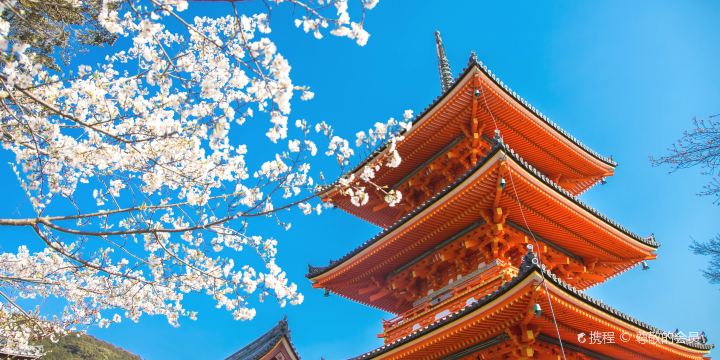 Kiyomizu-dera Temple