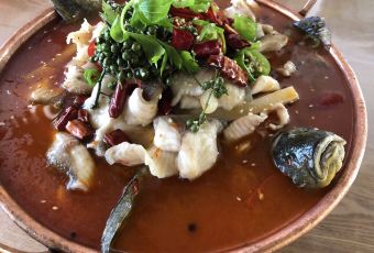 PIN WEI Lugu Lake Restaurant User Photo