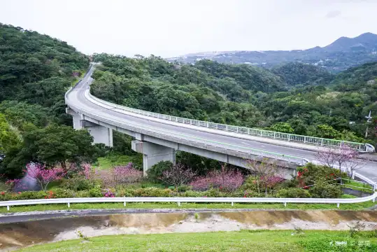 Hotels near Yaedake Sakuranomori Park