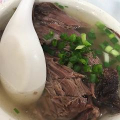 Sister Wah 여행 사진