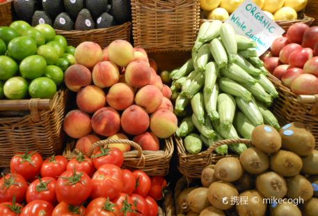 Seafood Market, fruits and vegetables
