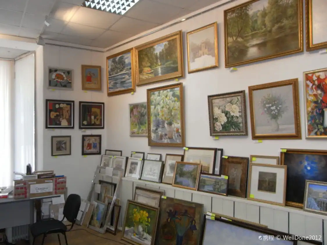 Hotels near Carmen Thyssen Space