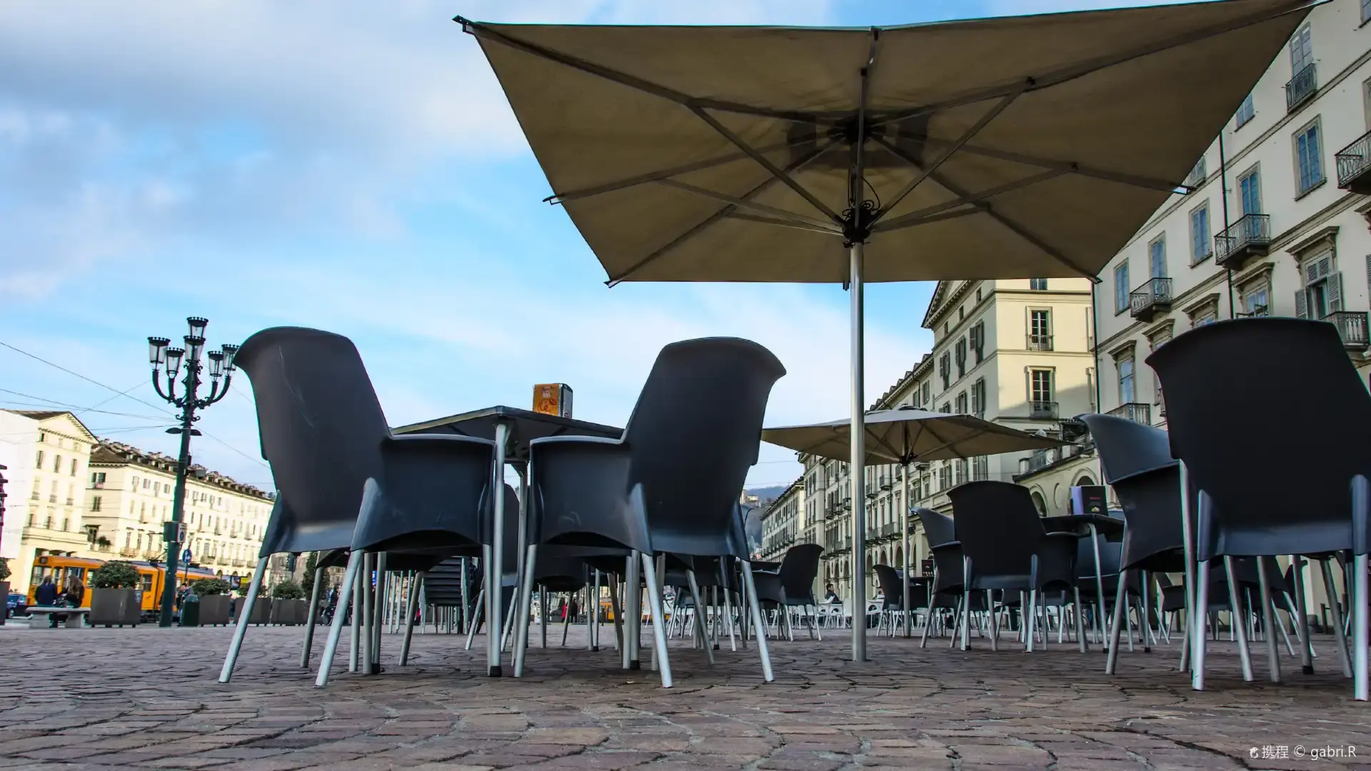Hotels near Vittorio Emanuele II Square