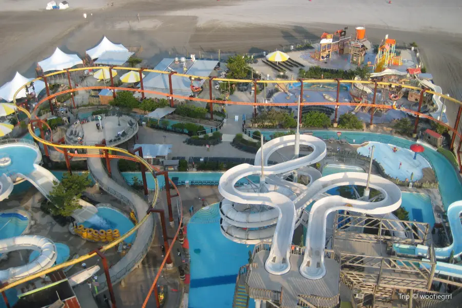 Morey's Piers and Beachfront Water Parks