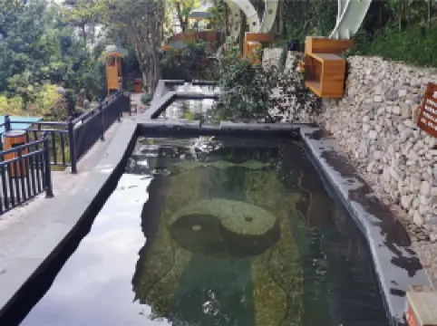 Yandang Mountain Hot Spring