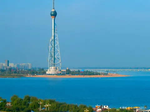 หลินอี้