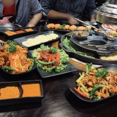 ZHAI KAO ROU 여행 사진
