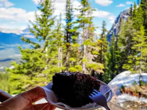 Lake Agnes Tea House