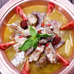 阿大妈腊排骨火锅(木府店) User Photo