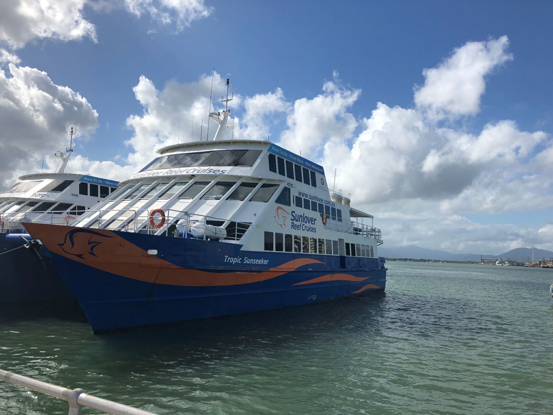 Cairns Dive And Snorkel Tour Dive Cairns Great Barrier Reef Tour Upgrade To Helicopter