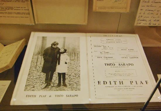 Museum of Letters and Manuscripts (Musee des Lettres et Manuscrits)