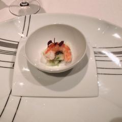 LUNG KING HEEN User Photo