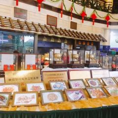 DRAGON'S RESTAURANT User Photo