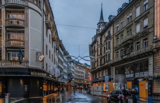 瑞士因特拉肯+格林德瓦+費爾斯特山【度假勝地】