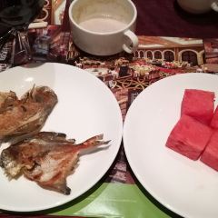 Yintelagenhuaqiaochengjiudianzizhucan User Photo