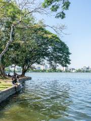 Inya Lake