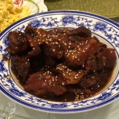 丽湖船菜馆·特色鱼头汤(古竹路店) User Photo