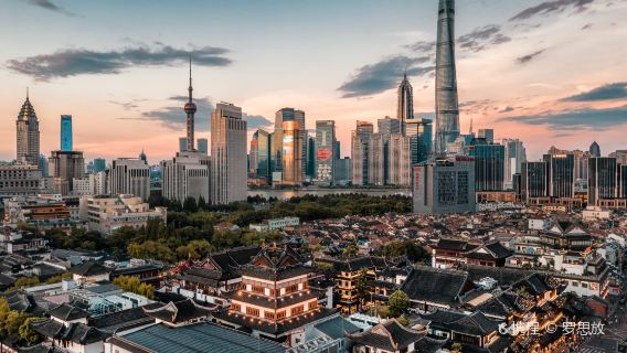 Yuyuan Garden+City God Temple+The Bund+Huangpu River Cruise Shanghai Day Tour