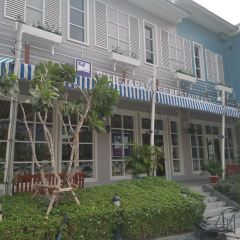 Mono Cafe User Photo