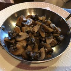 BROWNSTONE布朗石西班牙餐厅酒吧(永嘉庭店) User Photo