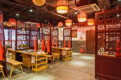 Dong Jia Wan Chongqing Hot Pot( Bin Jiang Dao )