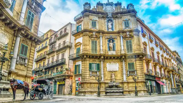 Hotels near Quattro Canti