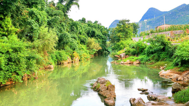 Село Ницше Наги