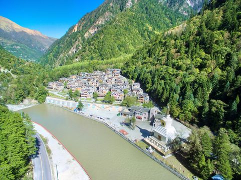 Yangrong Hade · China's Most Beautiful Tibetan Village