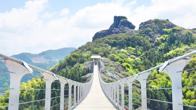 Shuang Tong Shan Scenic Spot