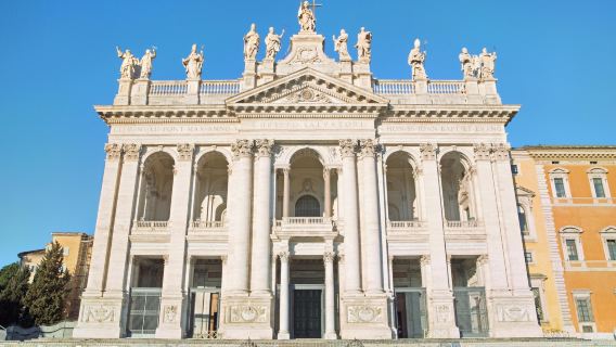 Castel Sant'Angelo + Colosseum + Ponte Sant'Angelo + Roman Forum + Mouth of Truth day tour