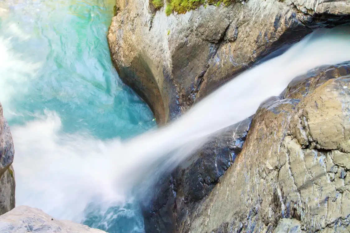 Hotels near Trummelbach Falls