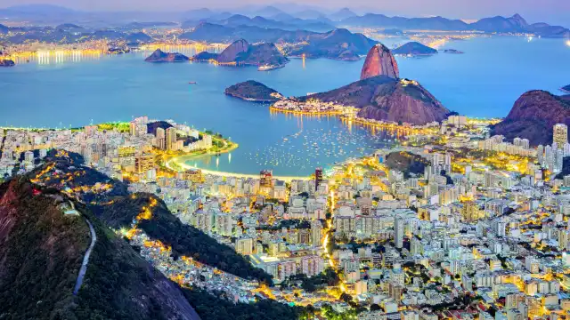 Hotels near Sugarloaf Mountain