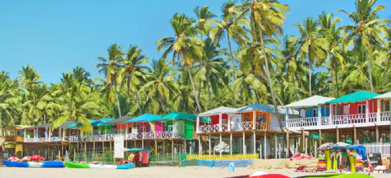 Hotels in Pololem